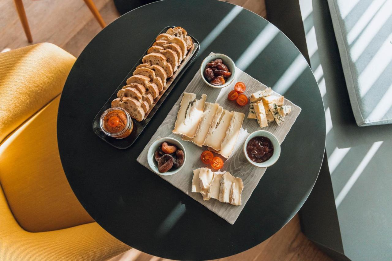 Greet Hotel La Rochelle Centre Экстерьер фото